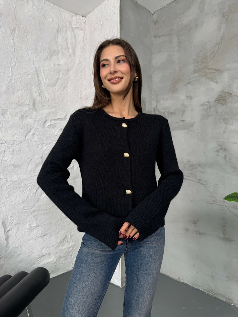 Siyah Deniz Kabuğu Düğmeli Kalın Hırka