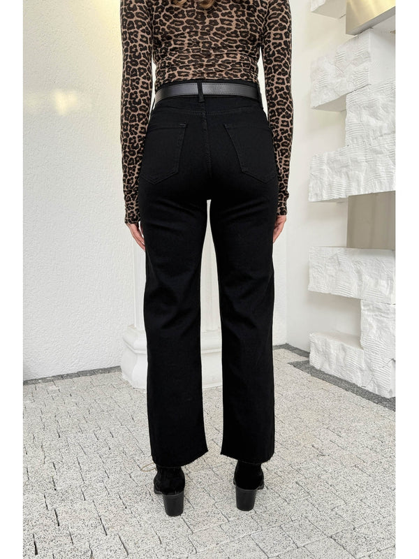 Siyah Kesik Paça Kermerli Jean AK102-Siyah