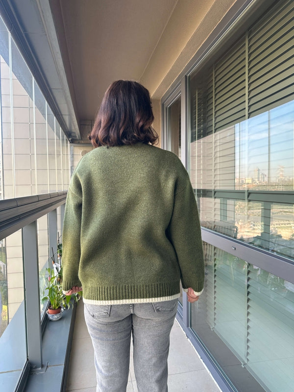 Yeşil Çizgi Detaylı Oversize Kazak
