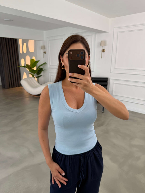 Bebe Mavi Kalın Askı V Yaka Body 24172-Bebe Mavi