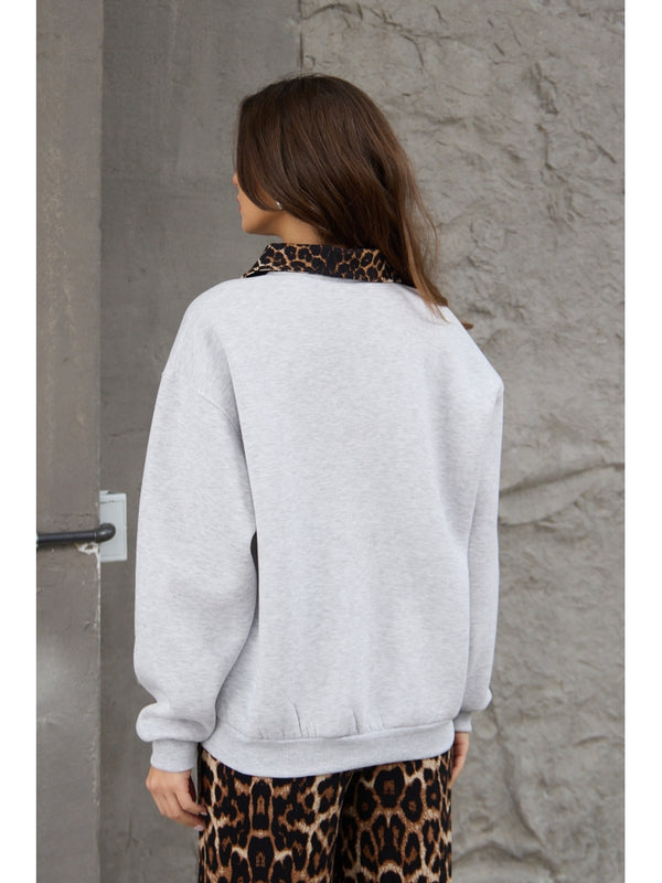 Gri Leopar Nakışlı Polo Yaka Sweat