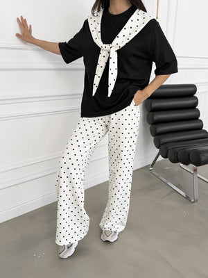 Ekru Puantiyeli Fularlı Modal Takım 4130-Siyah