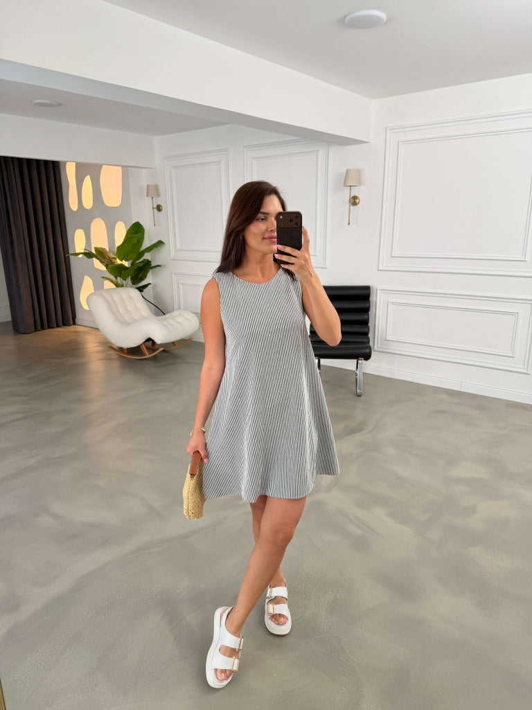 Siyah Çizgili Sıfır Kol Elbise 80148-Siyah