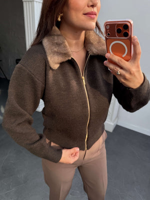 Kahverengi Peluş Yaka Fermuarlı Triko Hırka EY2557-Kahverengi