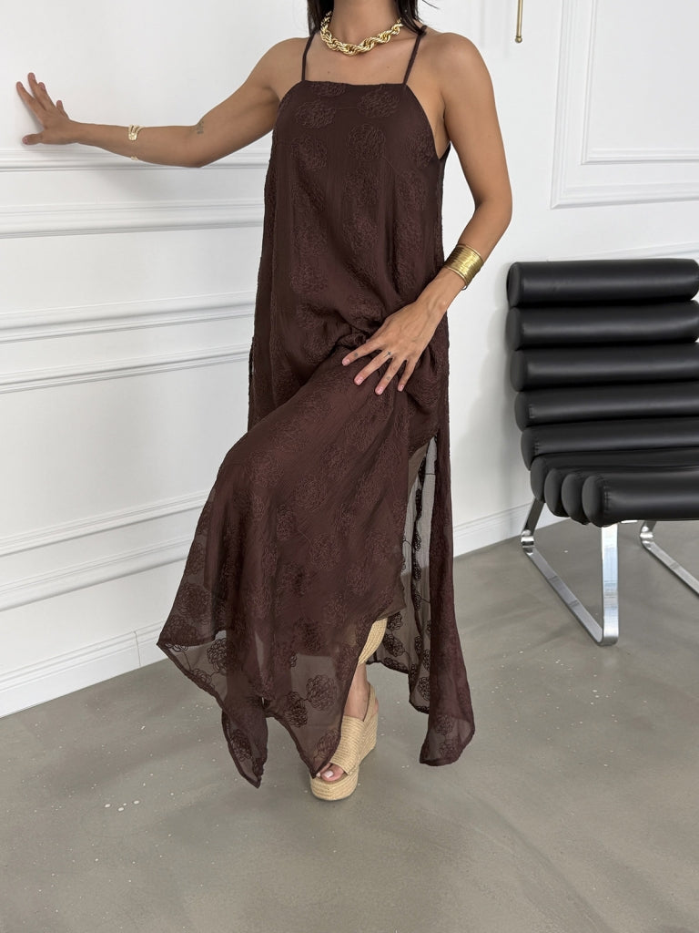 Kahve Nakışlı Yırtmaçlı Askılı Elbise EY3437-Kahve