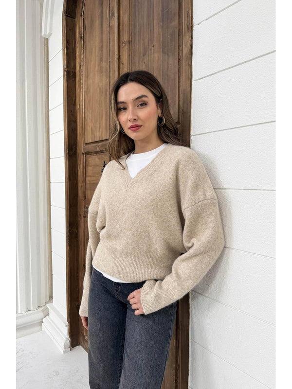 Dilvin Açık Bej V Yaka Yumuşak Dokulu Kazak 10645-Açık Bej