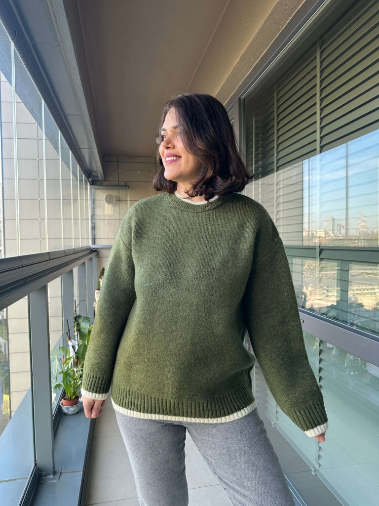 Yeşil Çizgi Detaylı Oversize Kazak