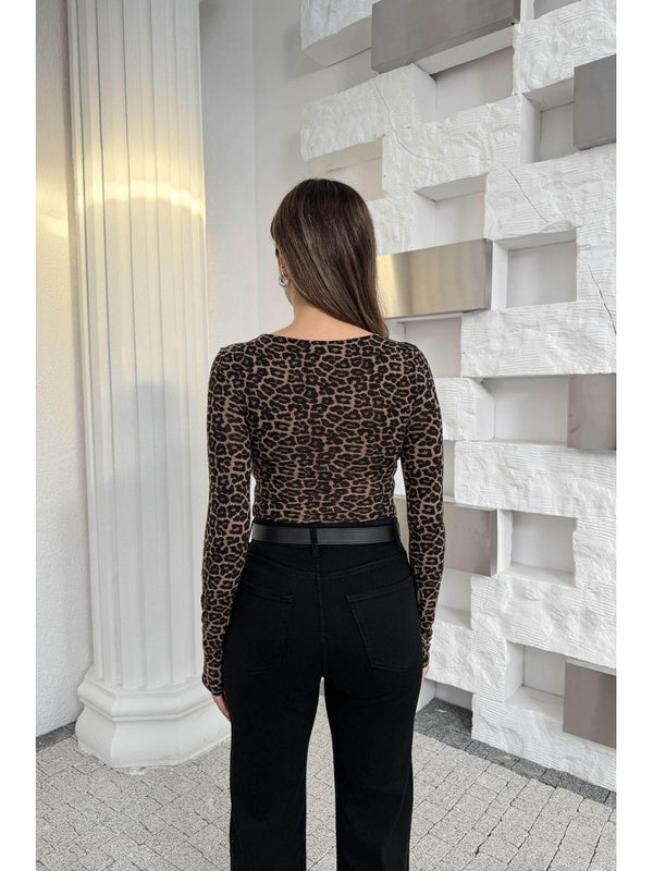 Dilvin Leopar Kayık Yaka Transparan Bluz 32206-Leopar