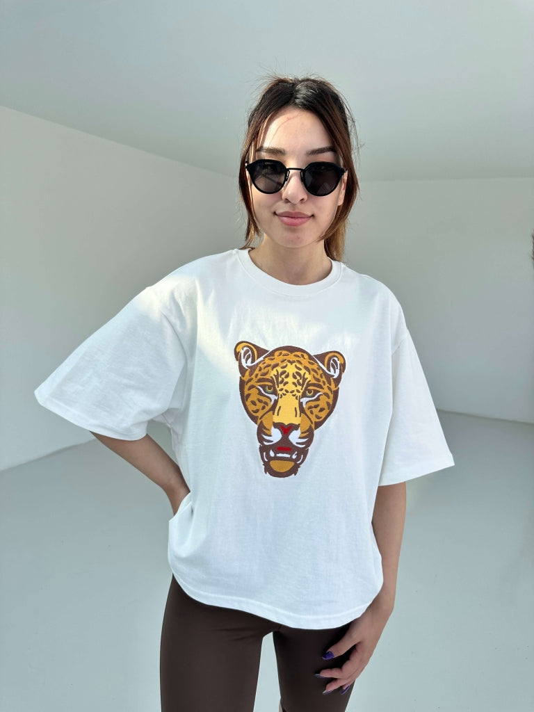 Beyaz Kaplan Nakışlı Premium Tshirt