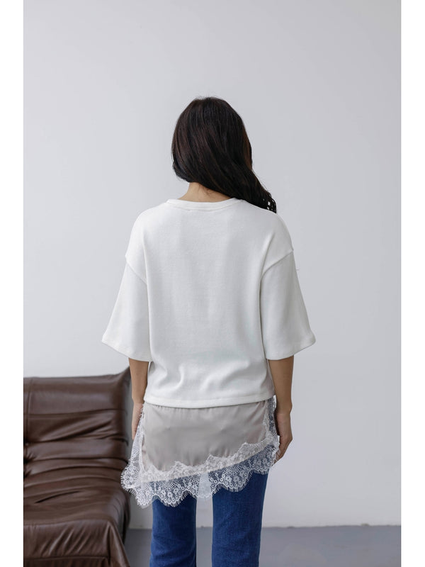 Ekru Eteği Dantelli Triko Bluz 8038-Ekru
