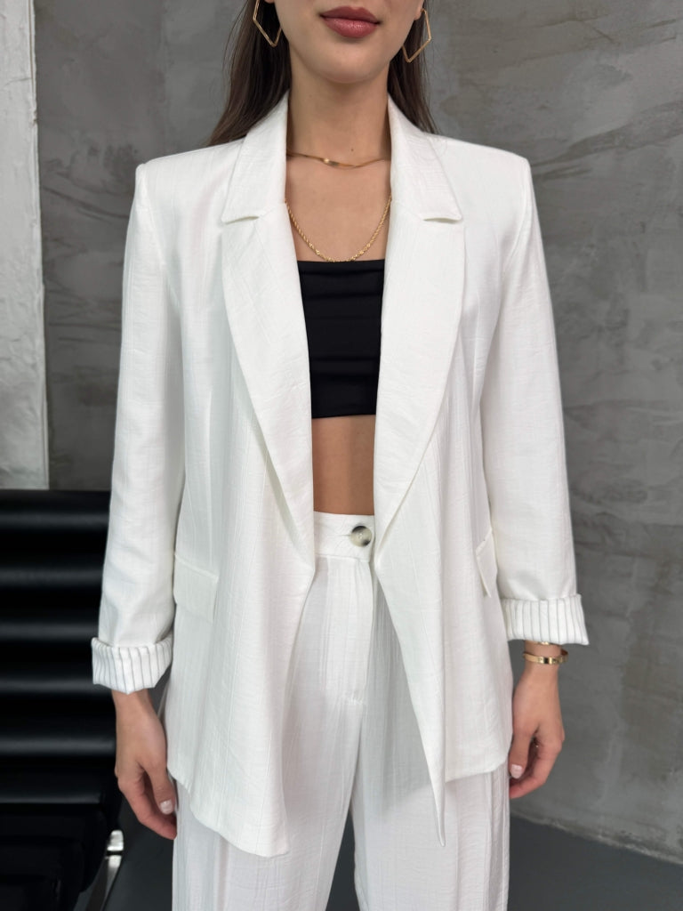 Beyaz Vatkalı Blazer Ceket