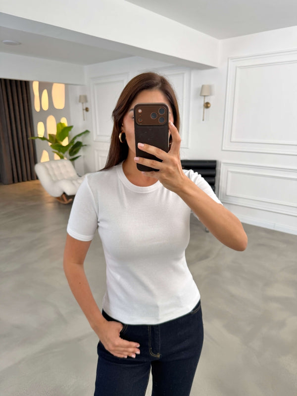 Beyaz Bisiklet Yaka Basic Tshirt 24104-Beyaz