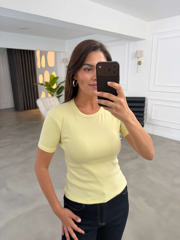Sarı Bisiklet Yaka Basic Tshirt 24104-Sarı