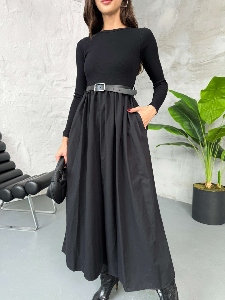 Siyah Kemerli Maxi Elbise