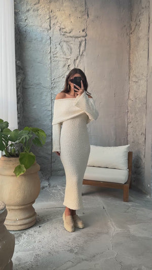 Ekru Madonna Yaka Dokulu Triko Elbise EY0005-EKRU