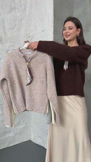 Ekru Yakası Fularlı Yumuşak Kazak 2535-Ekru